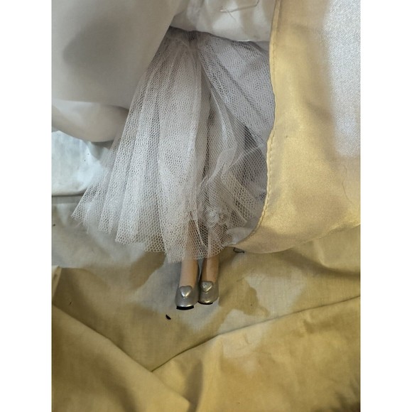 Disney Princess Cinderella Porcelain Keepsake Doll Holiday Jewels Brass Key - Picture 5 of 7